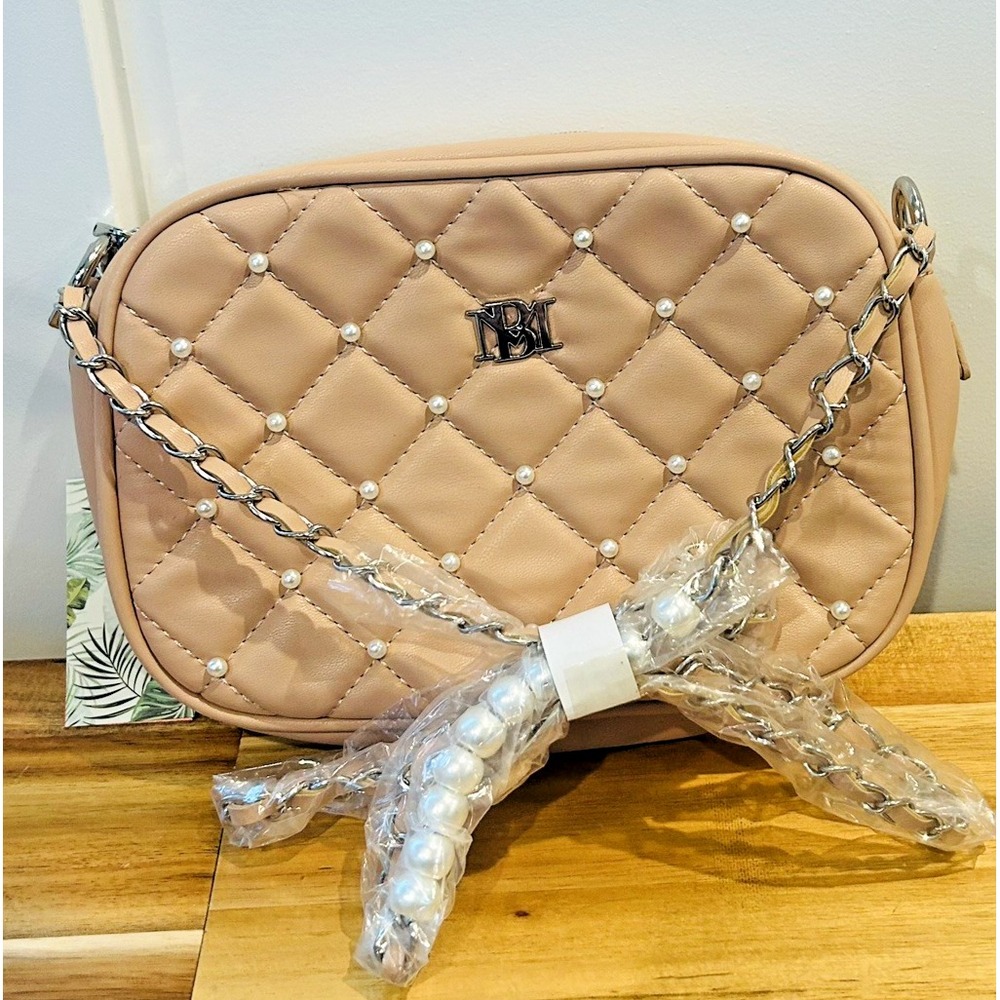 Badgley Mischka Diamond Quilted Pearl Camera Bag Pink Vegan Leather NWT